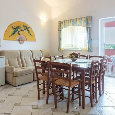 Four Bedroom In Appartement *